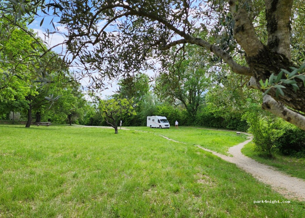 (04160) L'Escale - Route de Volonne — foto 3