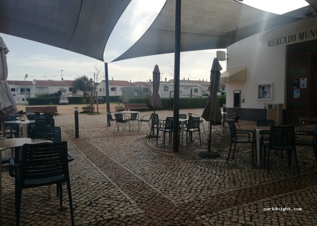 (8600) Bensafrim - 102 N120 — foto
