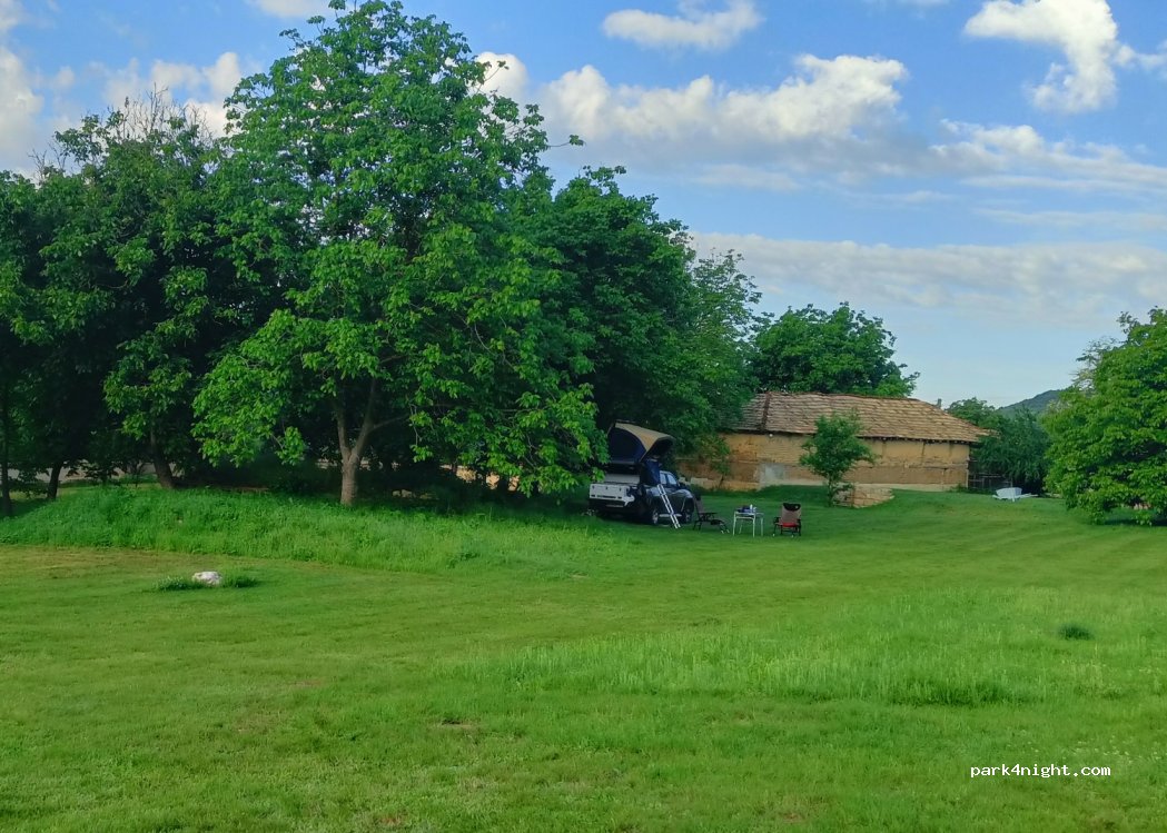 Lisi Vrah Campsite and B&B — foto 2