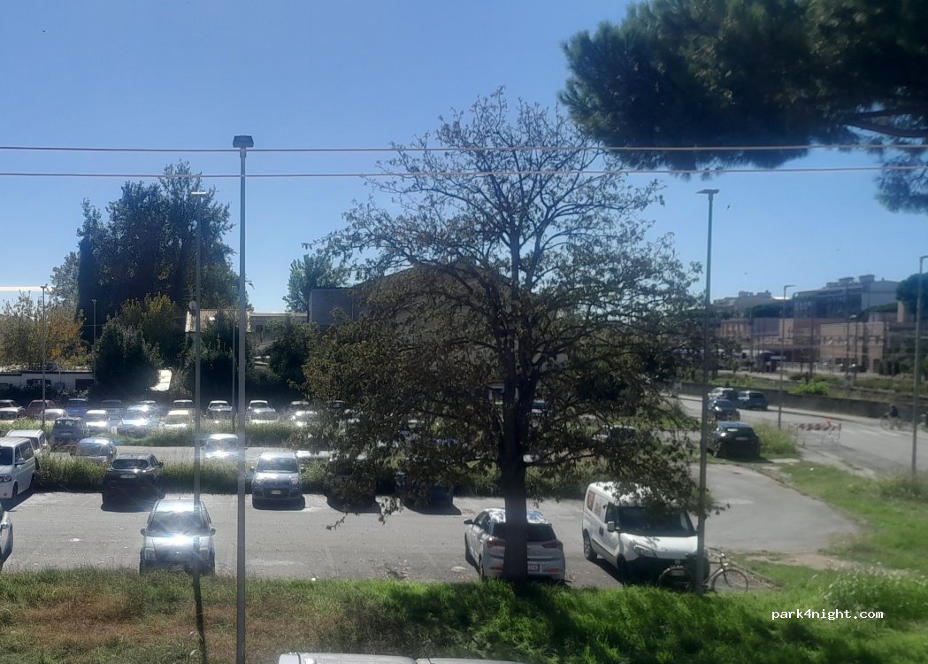 (55049) Viareggio - 1 Via Ottorino Ciabattini — foto