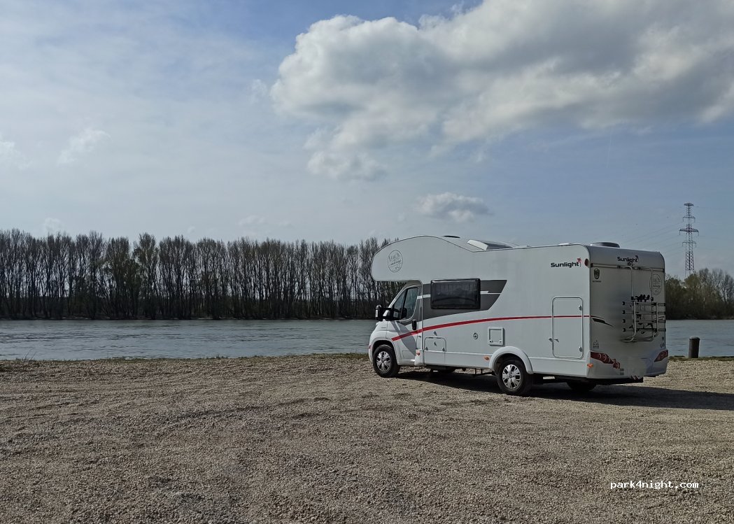 (946 19) Klížska Nemá - Unnamed Road — foto 3