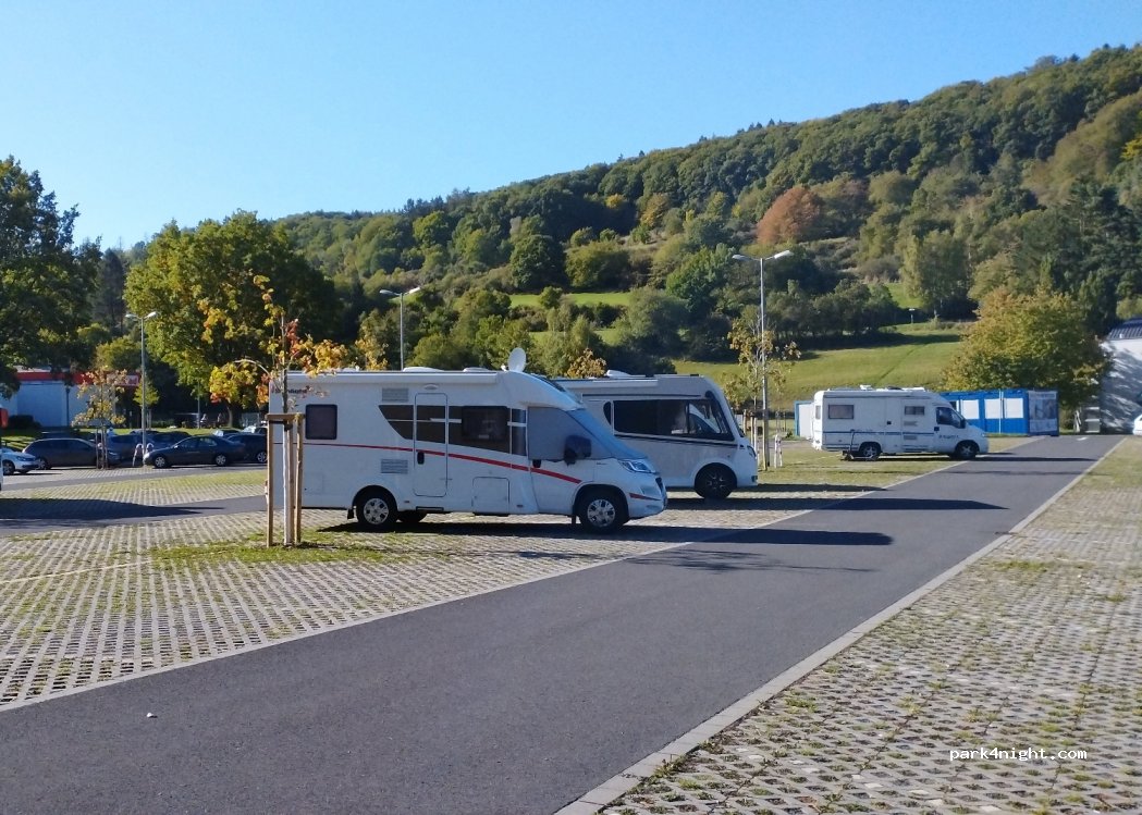 Wohnmobilstellplatz Eifelbad in Bad Münstereifel — foto