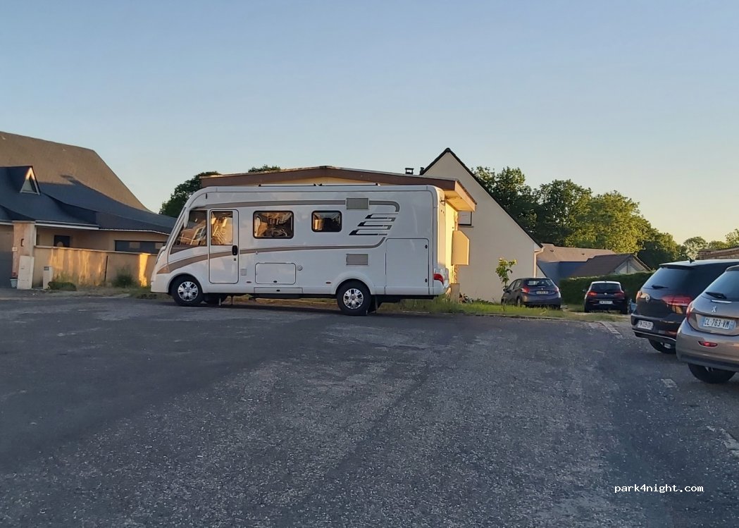 (76690) Sierville - 14 D504 — foto