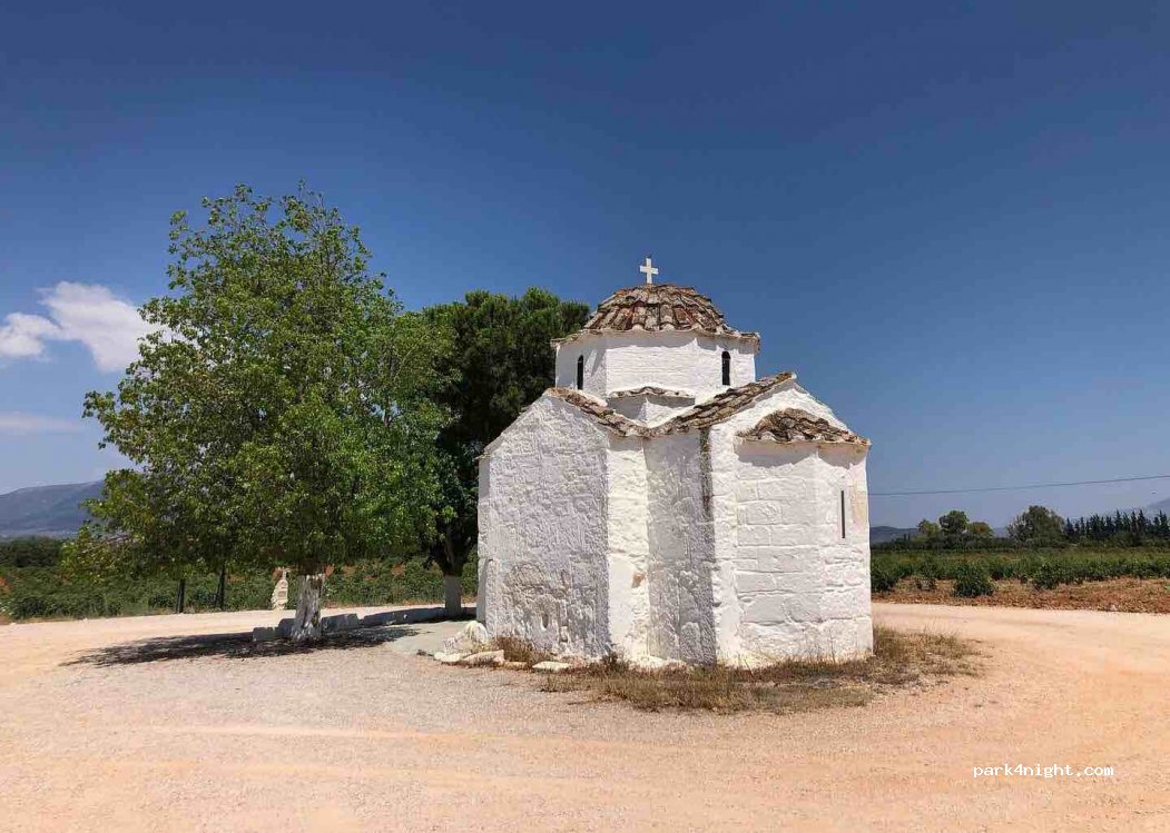 (190 03) Markopoulo Mesogeas - Unnamed Road — foto 3