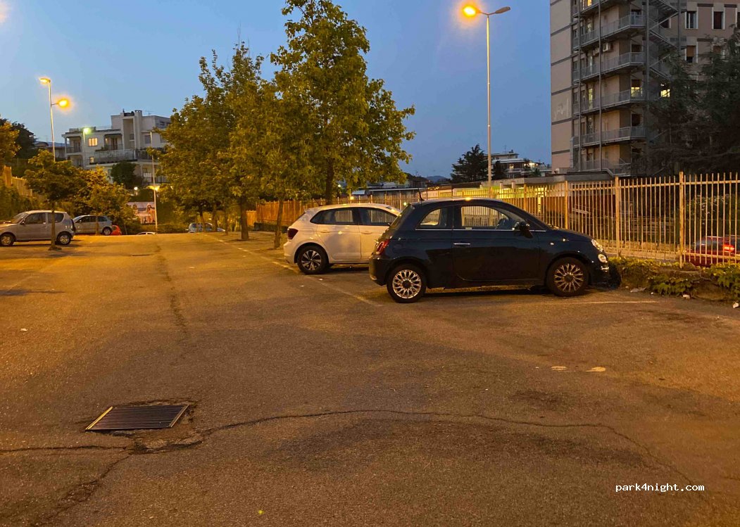 (17100) Savona - 46 Via Genova — foto