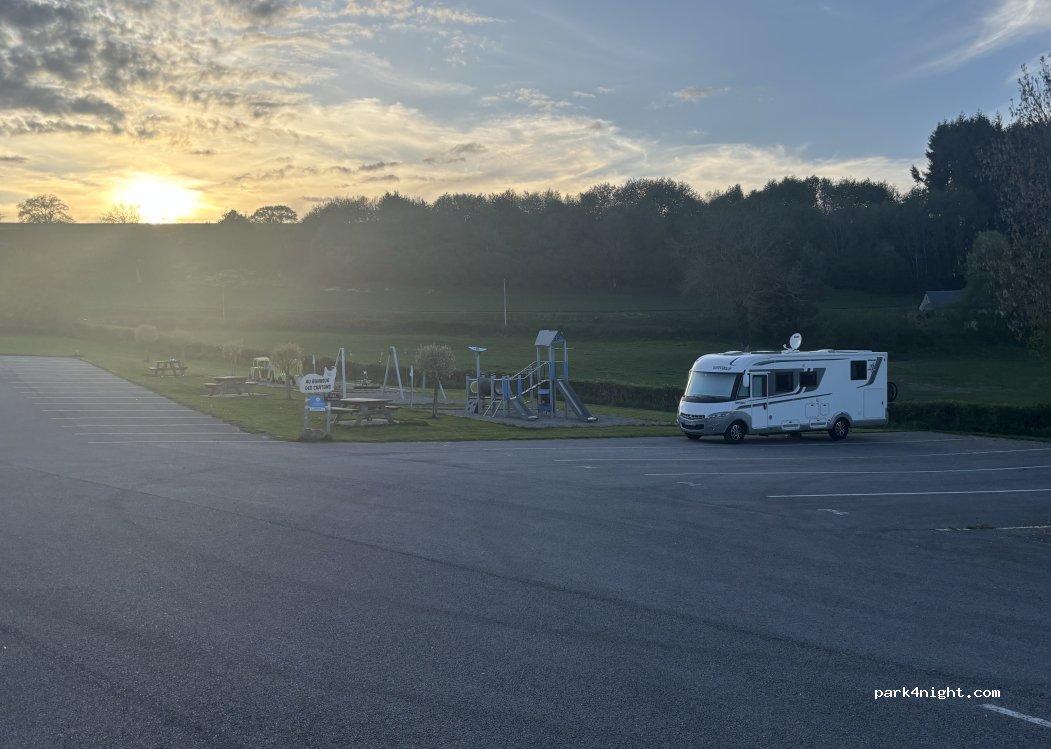 (63390) Gouttières - 63390 Le Bourg — foto 3