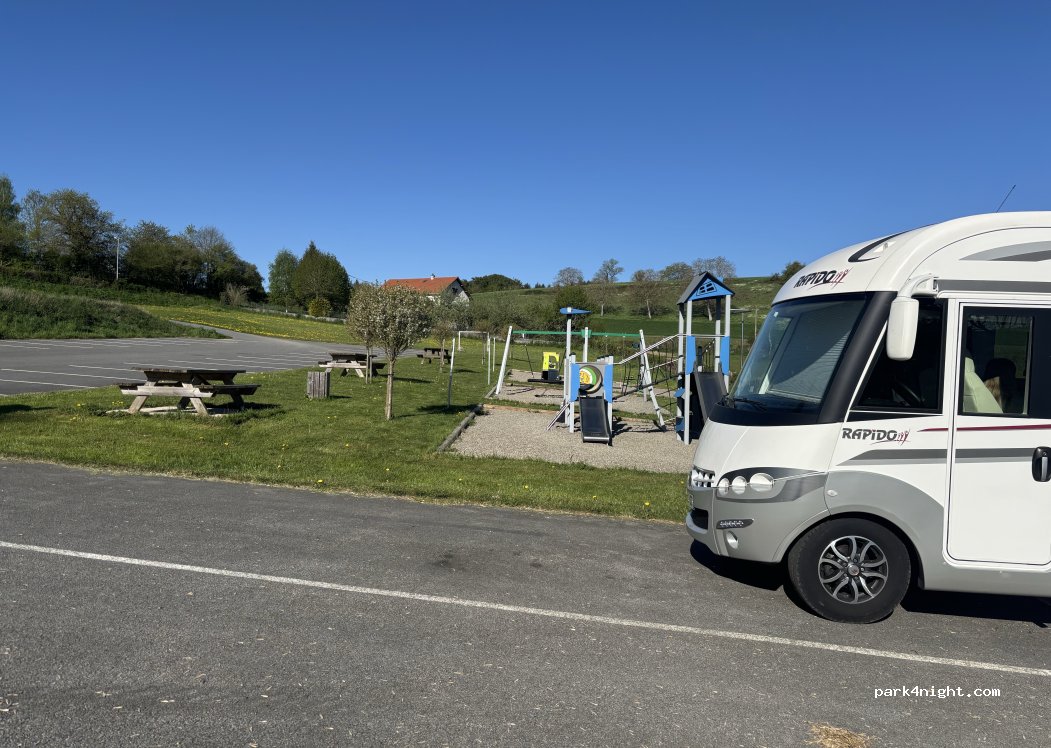 (63390) Gouttières - 63390 Le Bourg — foto 4