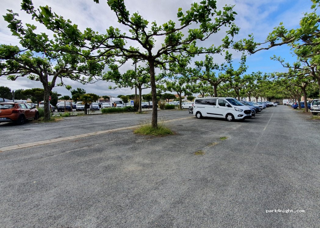 (17650) Saint-Denis-d'Oléron - 1 Avenue des Pins — foto