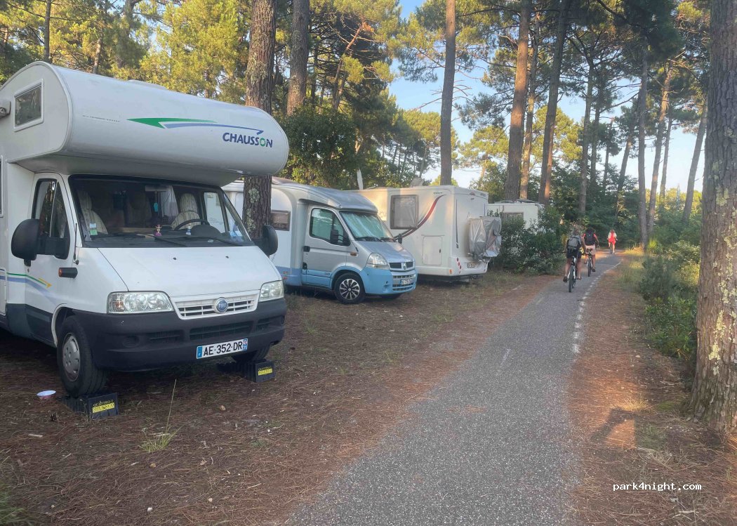 (33950) Lège-Cap-Ferret - 30 Avenue Edouard Branly — foto