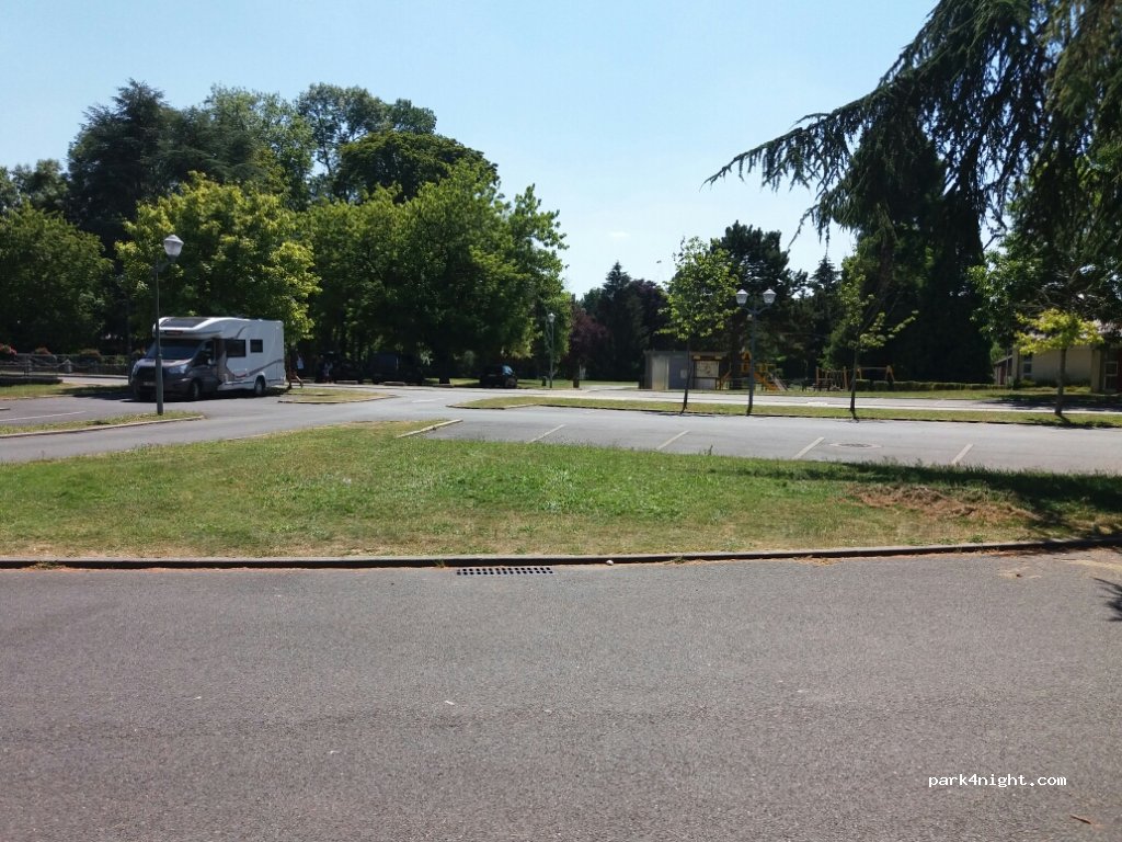 (36320) Villedieu-sur-Indre - 7 Rue Jean Jaurès — foto 2