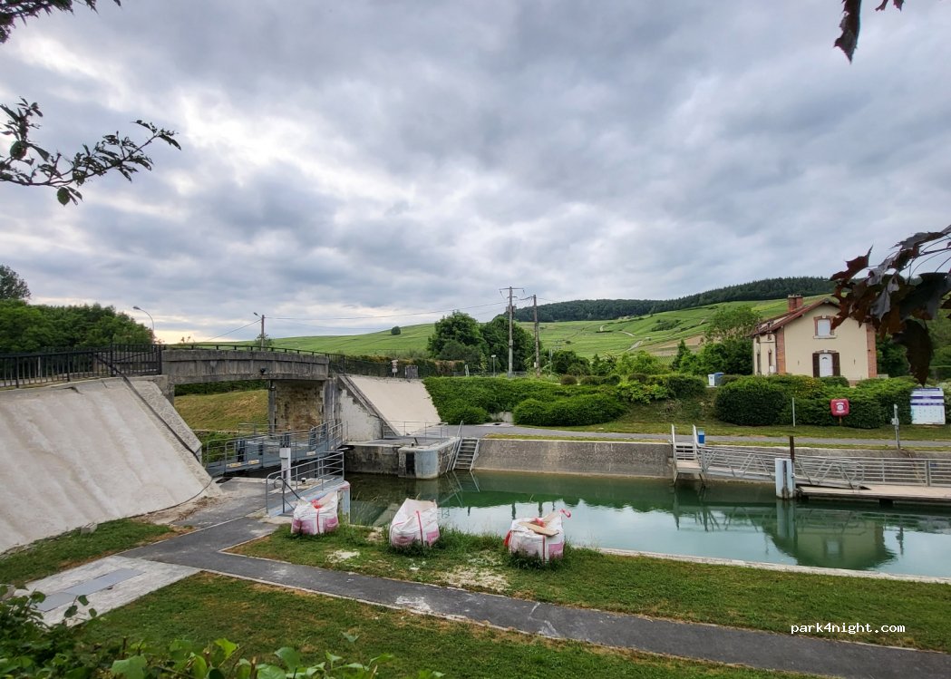 (51480) Cumières - Les Courtes Raies — foto 4