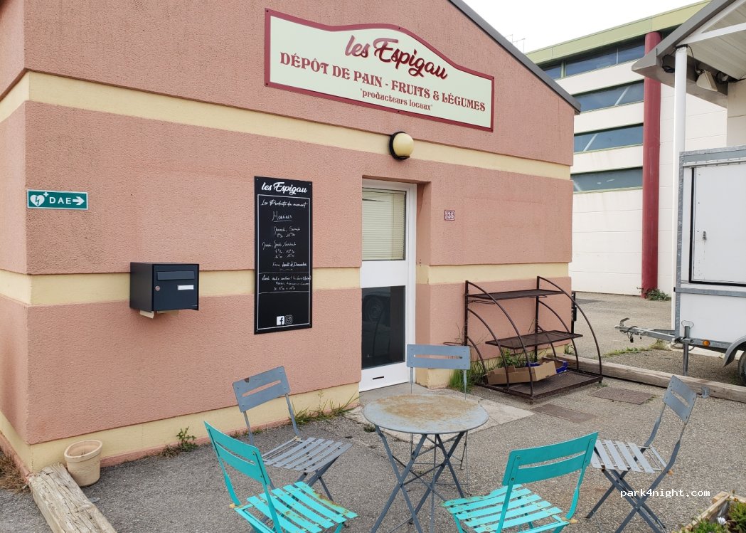 (13310) Saint-Martin-de-Crau - 135 Rue des Écoles — foto 2