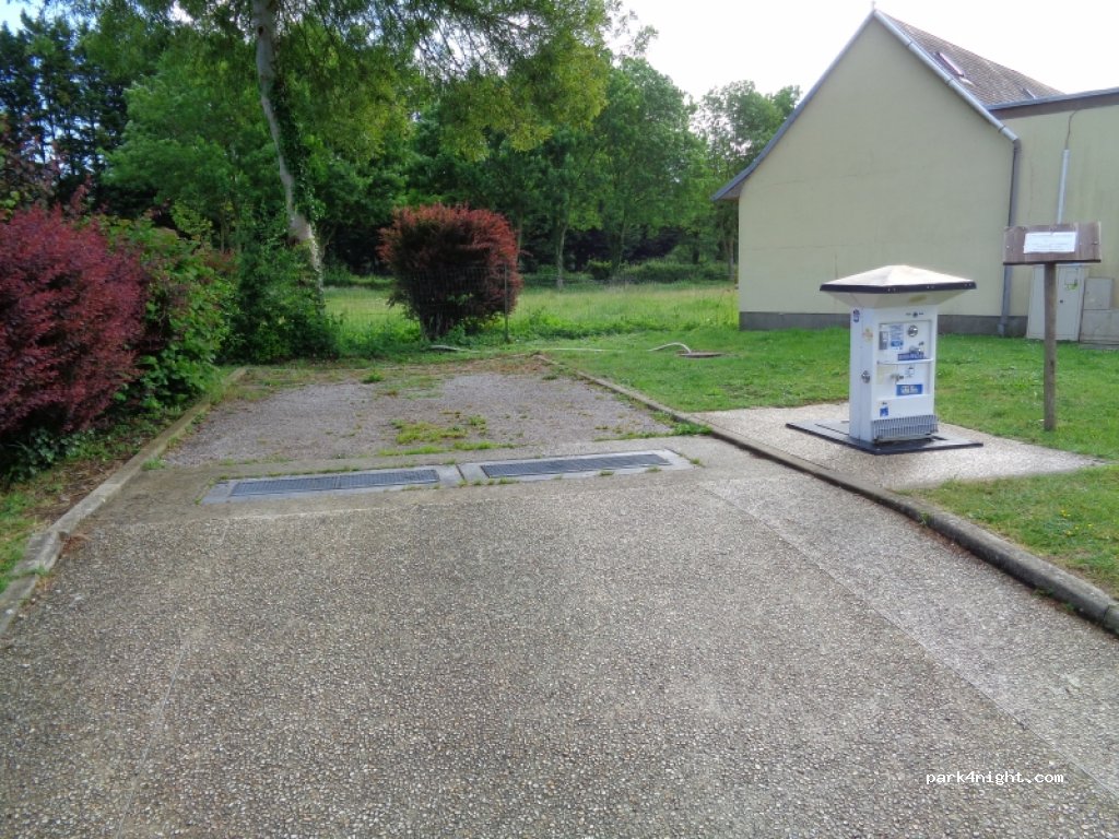 Camping municipal La Peupleraie — foto