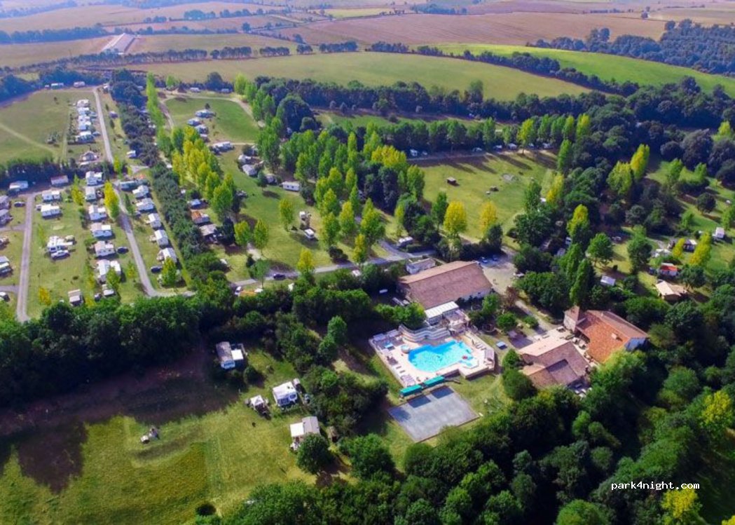 Camping Le Colombier — foto