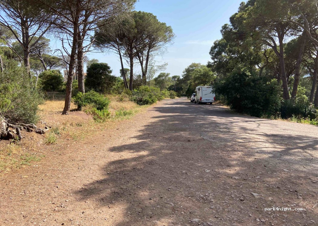 (83600) Fréjus - 1284 Avenue du Golf — foto