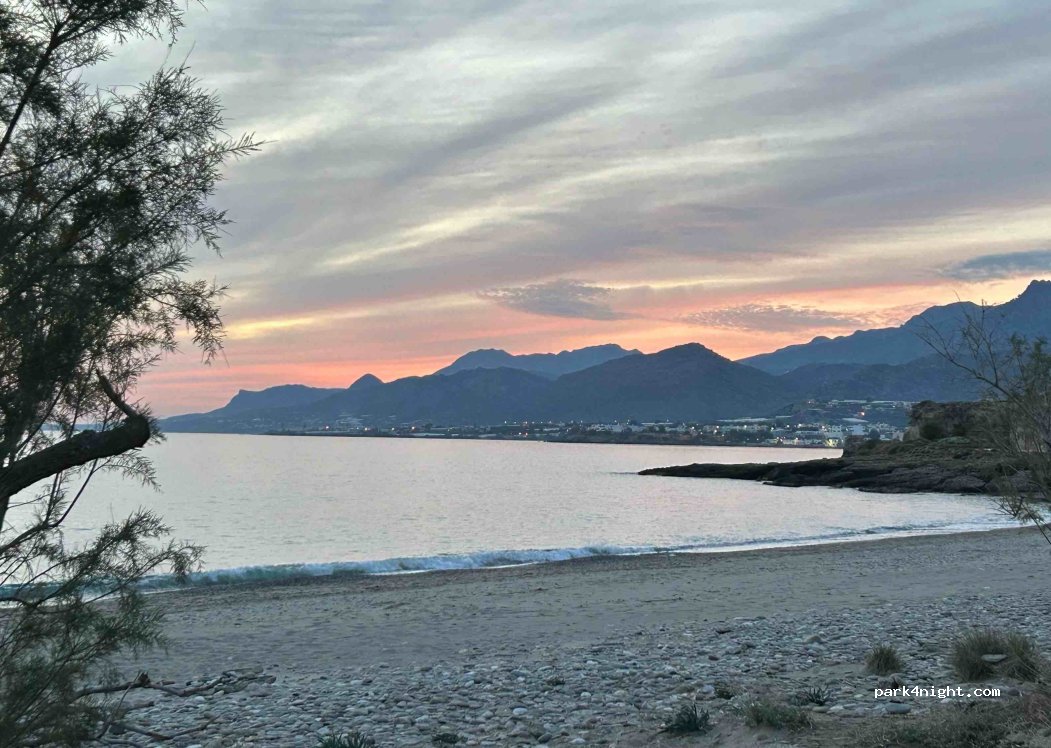 (720 55) Makris Gialos - — foto 2