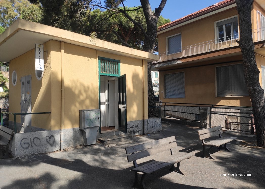 (18038) Sanremo - 17 Vicolo dei Moraglia — foto