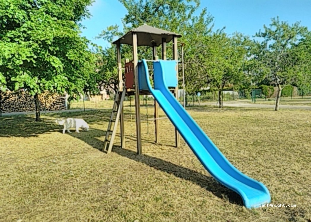 CAMPING MUNICIPAL DOMREMY — foto 3