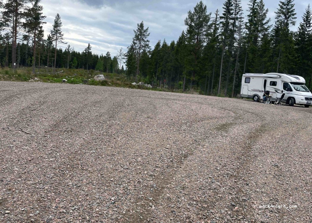 (805 98) Gävle - Unnamed road — foto 2
