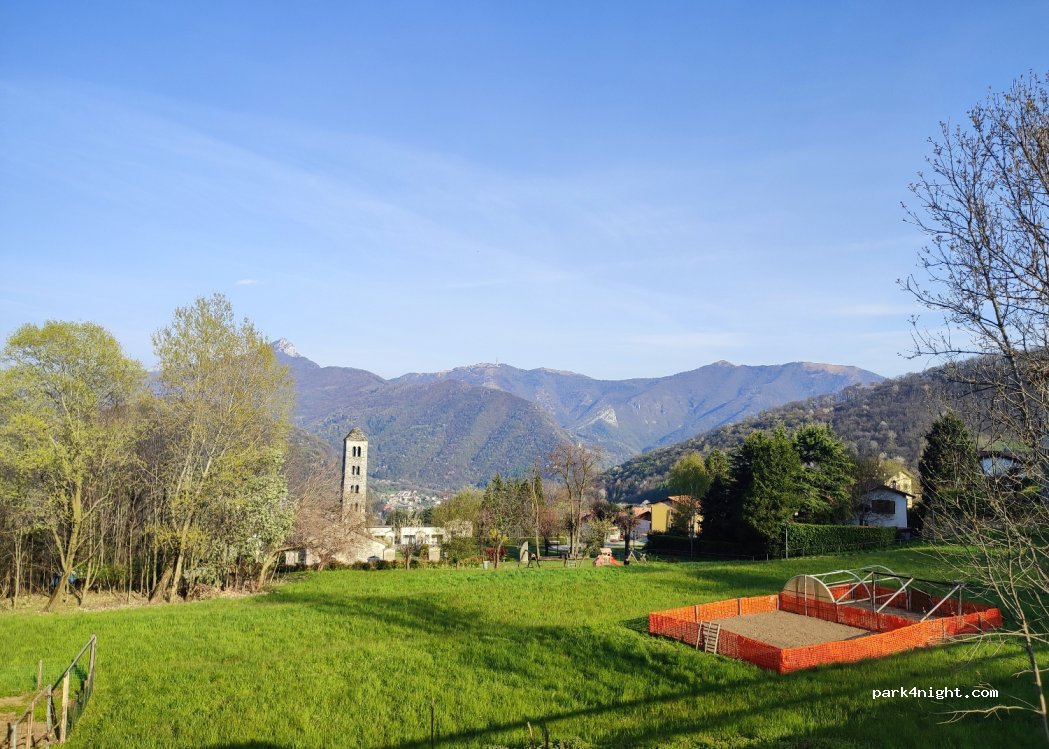 (22030) Rezzago - 81 Via Santa Valeria — foto
