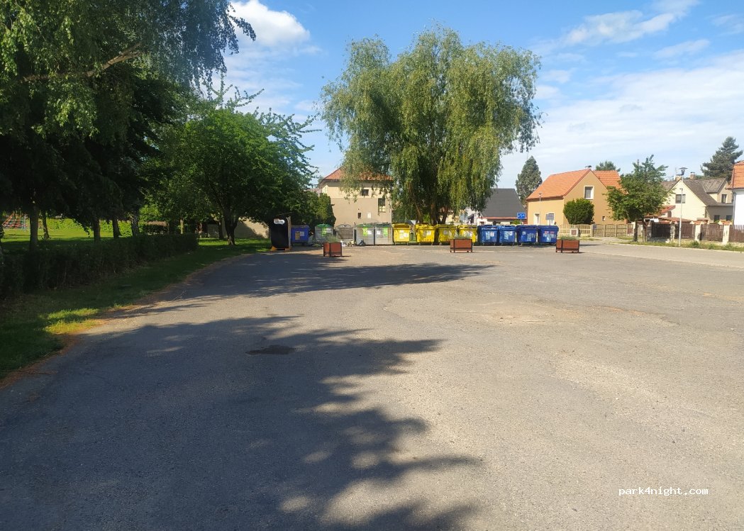 (250 89) Lázně Toušeň - Na Pruhu — foto