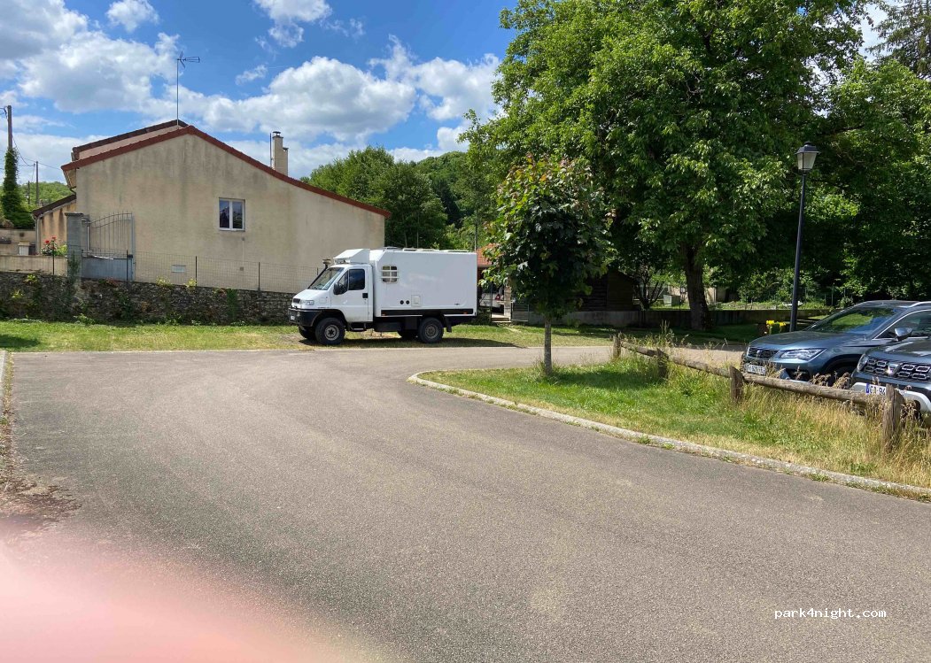 (89660) Châtel-Censoir - 12 Rue du Colonel Rozanoff — foto