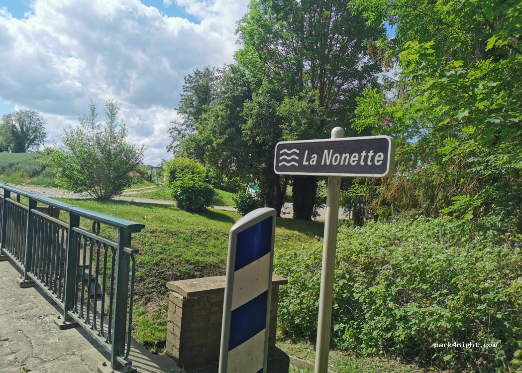 (60300) Baron - 5016F Le Buisson Saint Cyr — foto 3