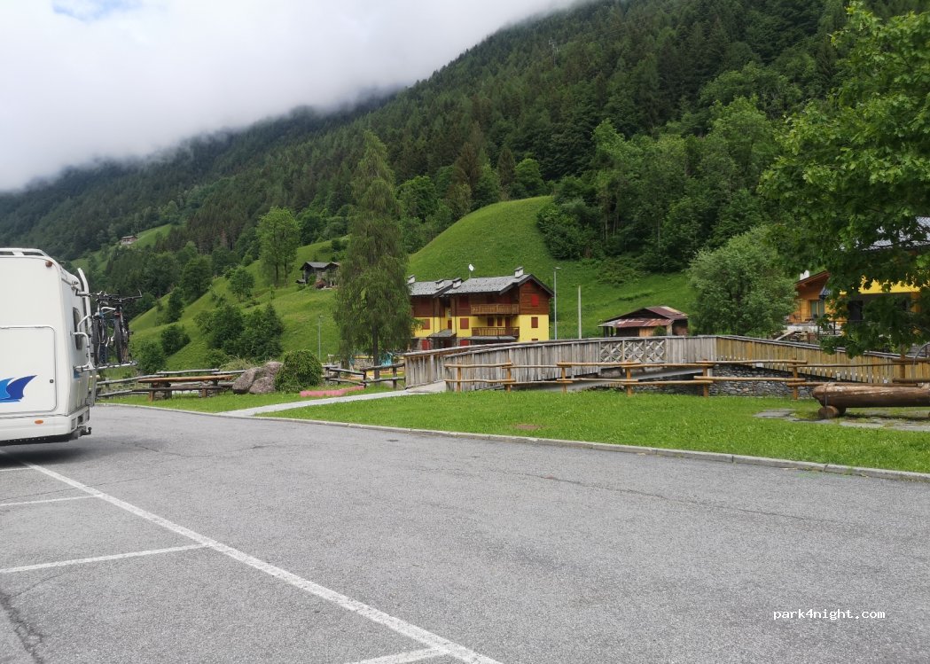 (23010) Gerola Alta - 72 Strada Provinciale 7 della Val Gerola — foto