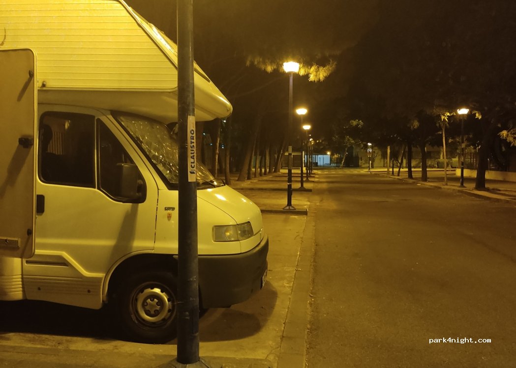 (41092) Sevilla - C. Enriquez de Ribera — foto 3