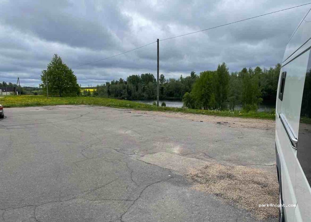 (2150) Peltes - Unnamed road — foto