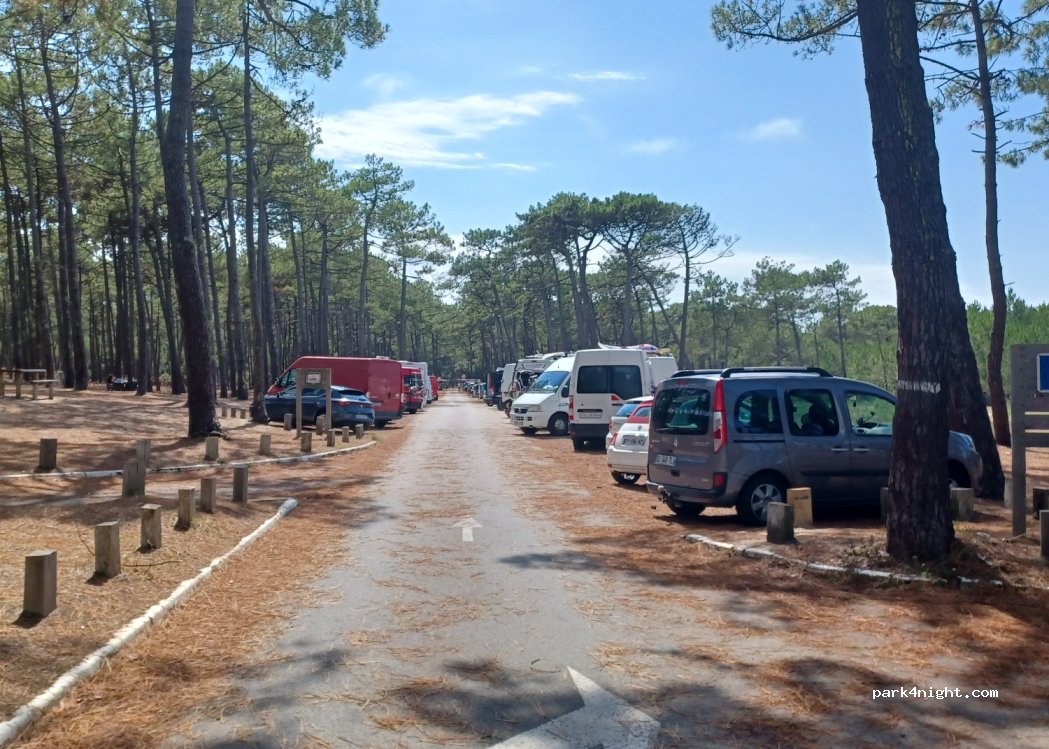 (33680) Le Porge - Unnamed road — foto 2