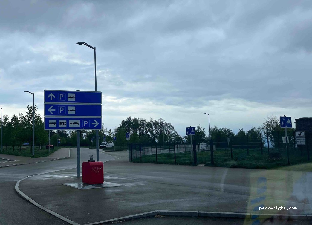 (85120) Hepberg - Unnamed Road — foto