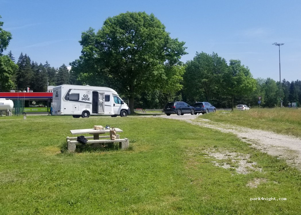 (4208) Šenčur - 51 Gasilska cesta — foto 4