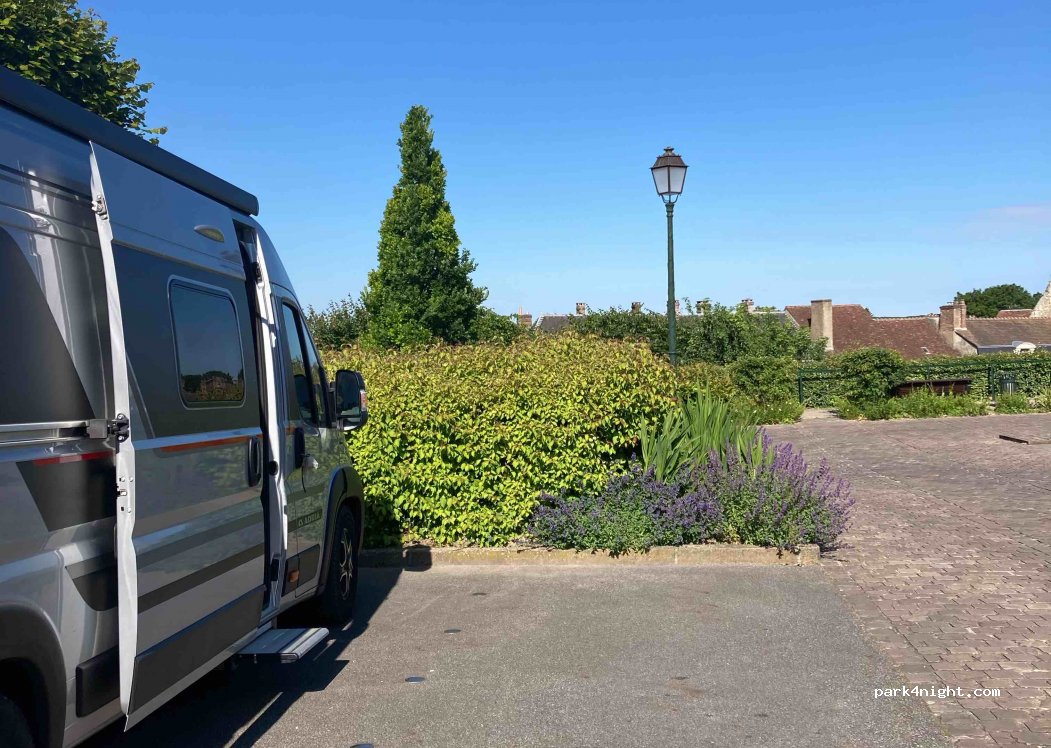 (61130) Bellême - 1 Rampe du Château — foto