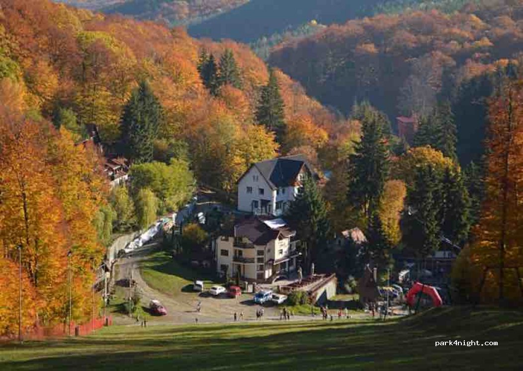 (520036) Șugaș Băi - Unnamed road — foto