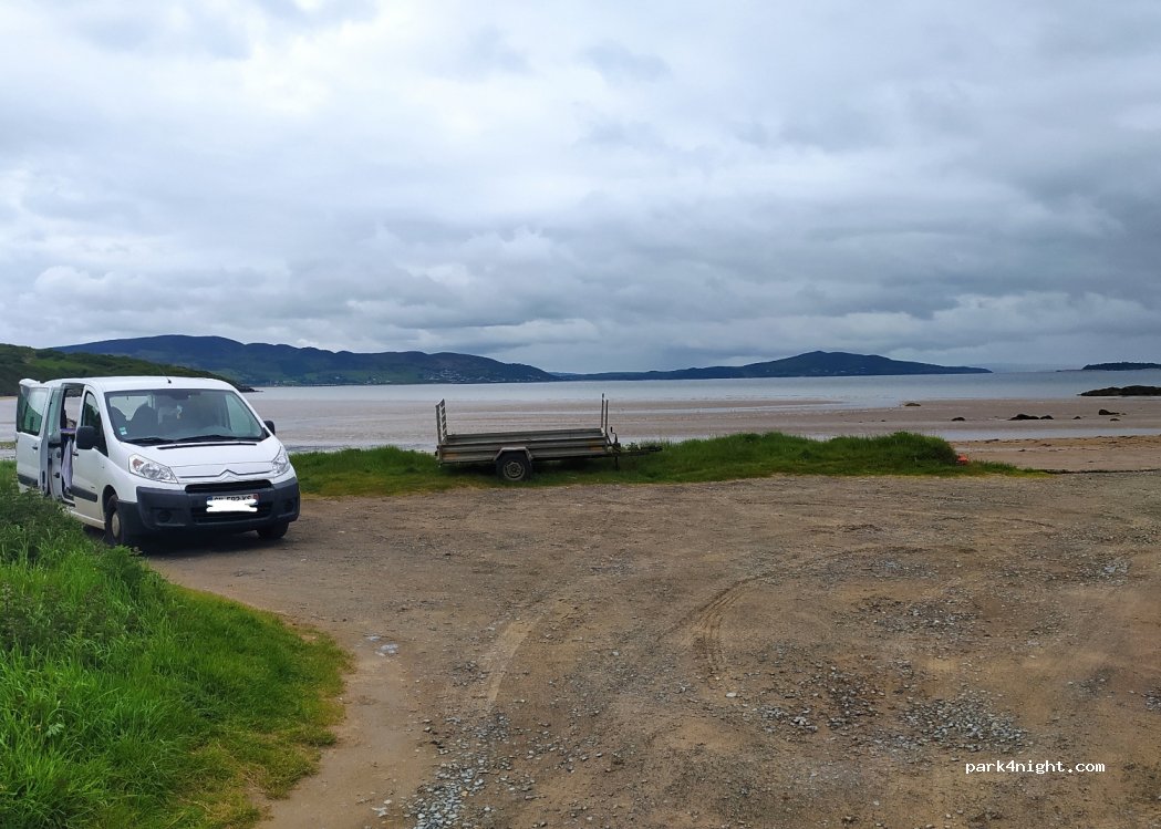 (V94 88F7) Ballynarry - Unnamed road — foto