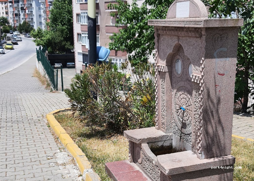 (10010) Balıkesir - 32 171. Sokak — foto