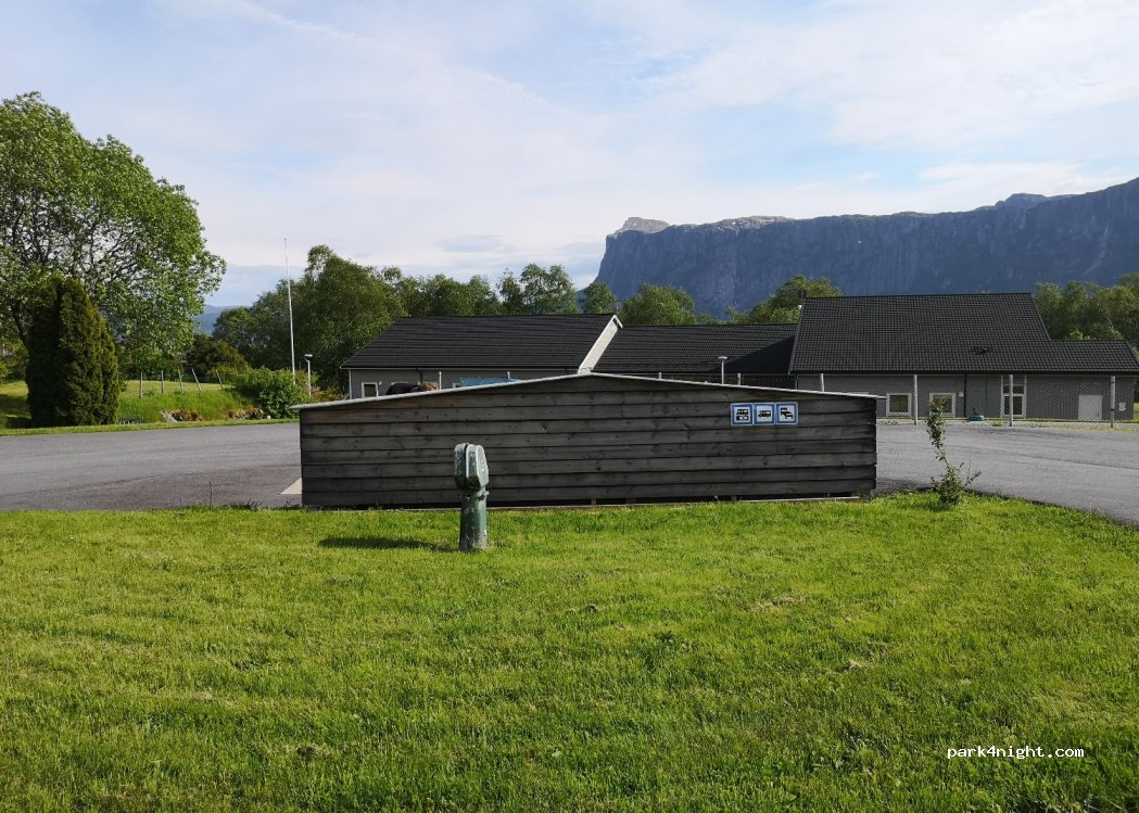(6958) Sørbøvågen - 12 Sekundær Fylkesveg 61 — foto