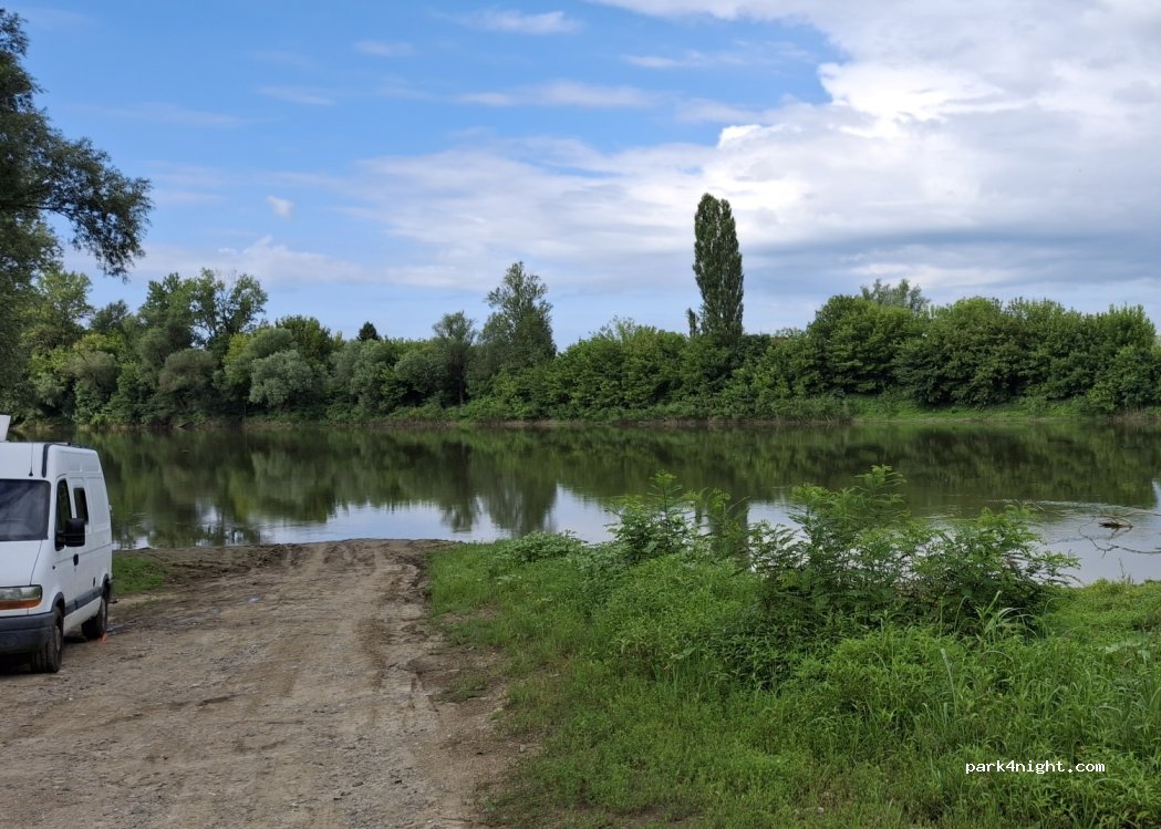 (44210) Kratečko - Kratečko, cesta za skelu — foto 3
