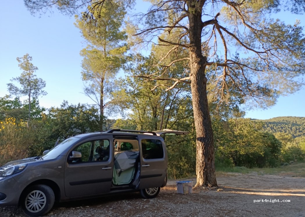 (26170) Mollans-sur-Ouvèze - Unnamed Road — foto