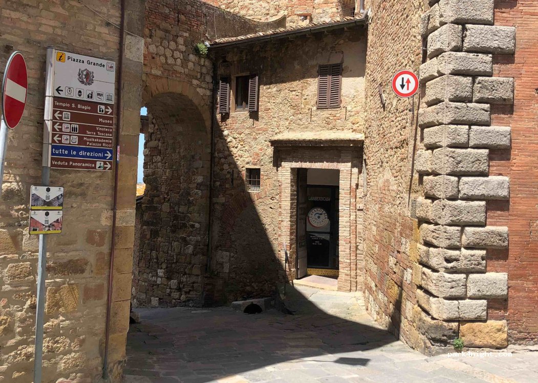 (53045) Montepulciano - 1 Piazza di San Francesco — foto