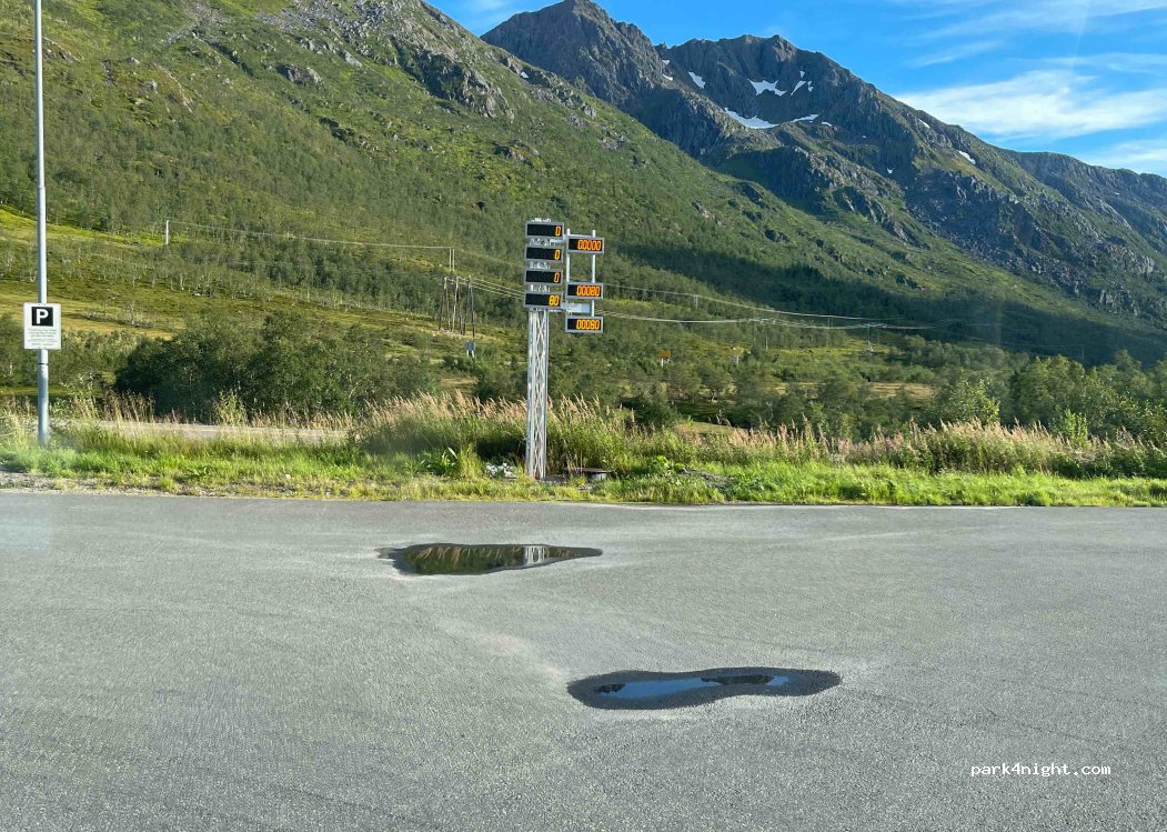 (8409) Gullesfjord - 10 Gullholmveien — foto