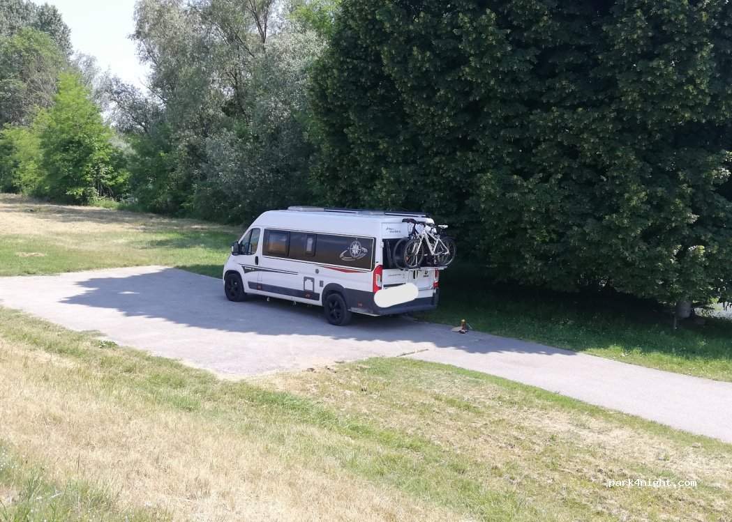 (8257) Dobova - 50 Mostec — foto