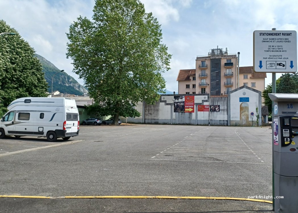 (65100) Lourdes - 7 Rue du Reverend Pere de Foucault — foto