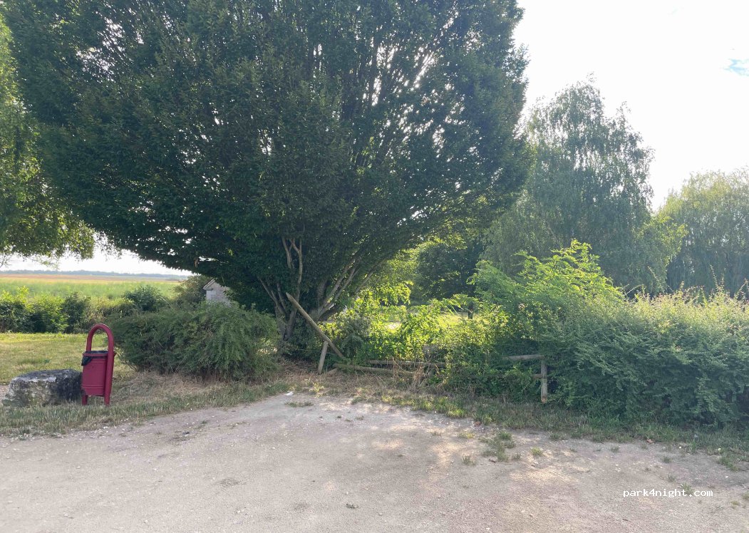 (21490) Ruffey-lès-Echirey - Rue du Basmont — foto