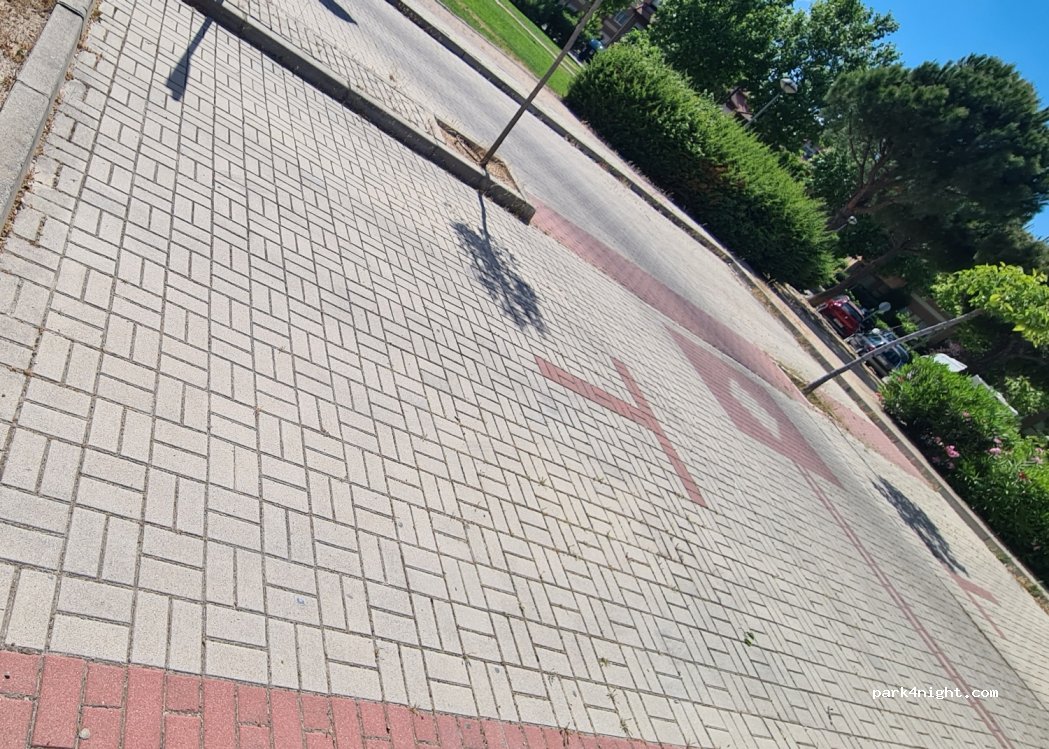 (28232) Las Rozas de Madrid - 56 Avenida de Esparta — foto 2