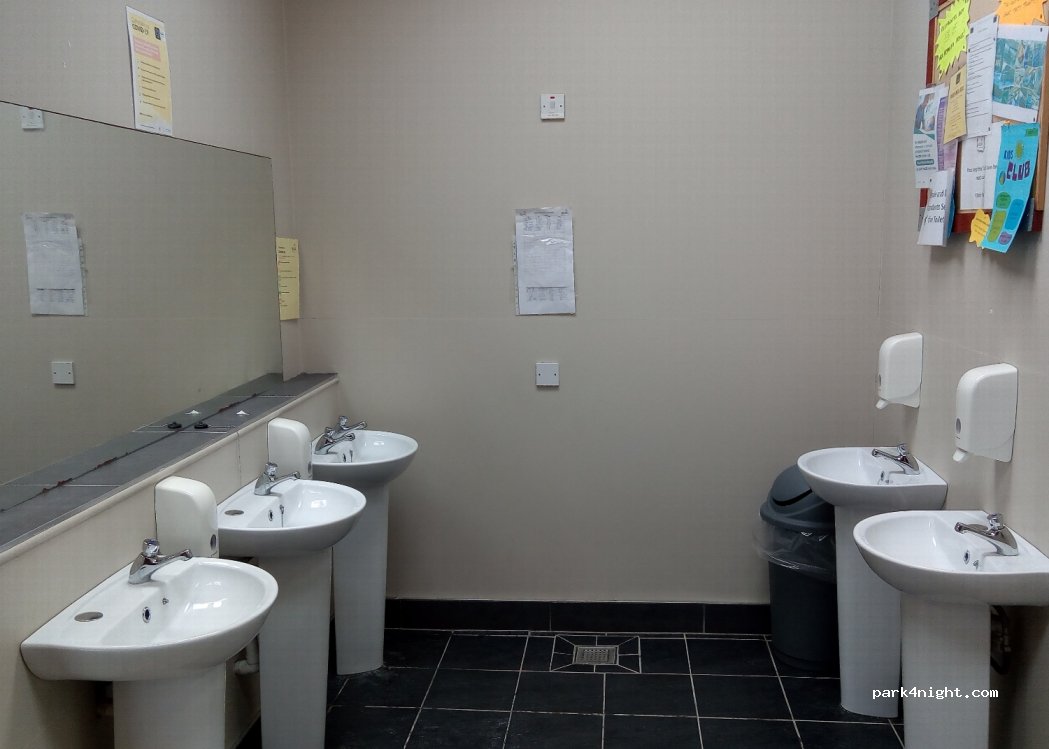 IOAC - Camping & Outdoor Adventure Centre — foto 2