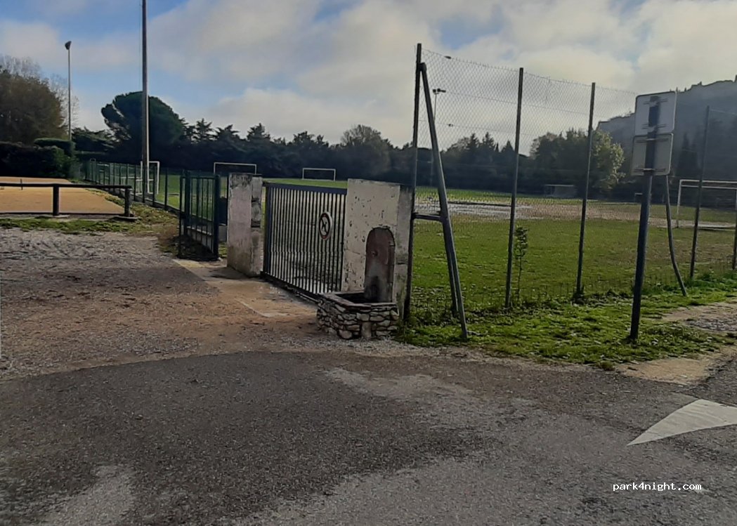 (30400) Villeneuve-lès-Avignon - 50 Chemin de la Grande Bastide — foto 2