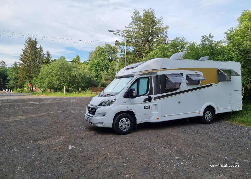 (350 02) Cheb - 1052 Americká — foto
