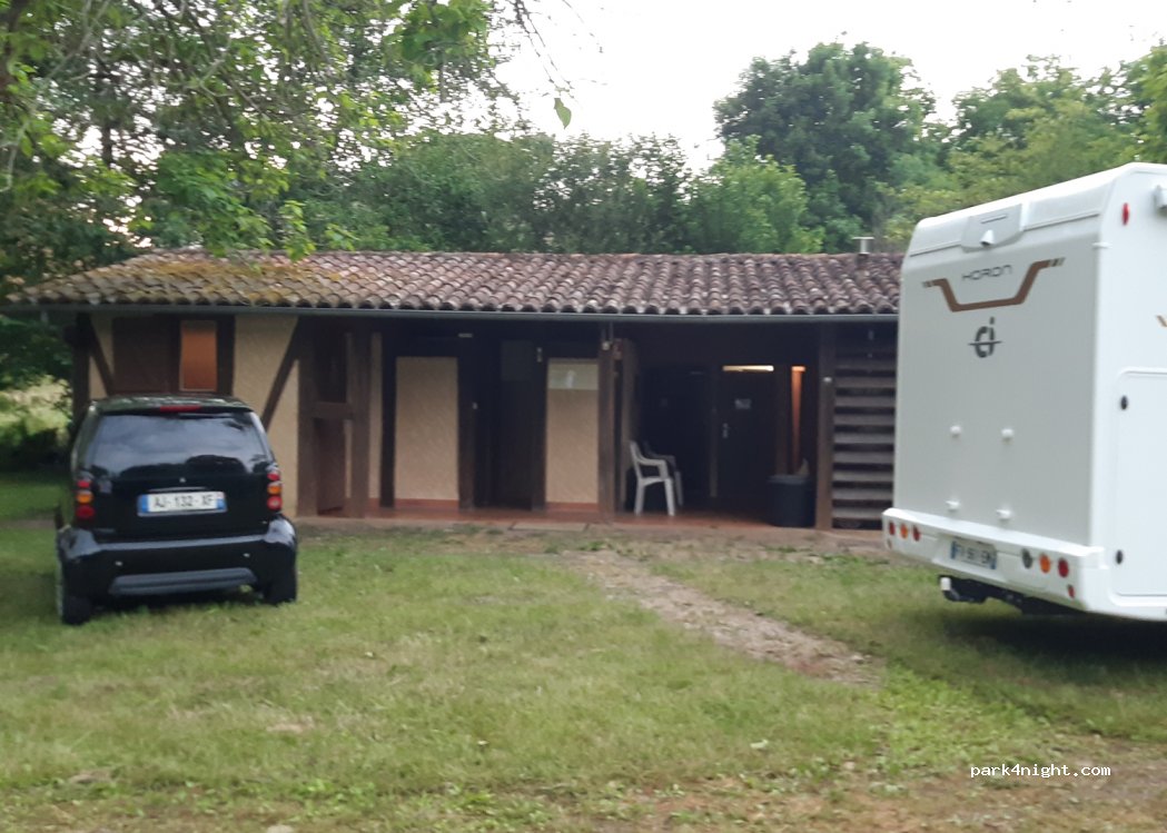 Camping du Bourg** — foto 2